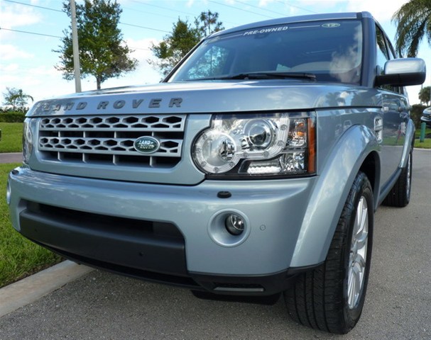 2012 Land Rover LR4 Extended Cab S