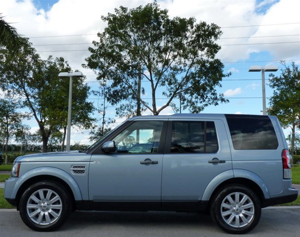 2012 Land Rover LR4 Extended Cab S