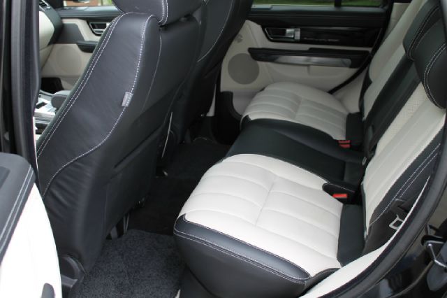 2013 Land Rover Range Rover Sport SLT W/ DVD 4x4