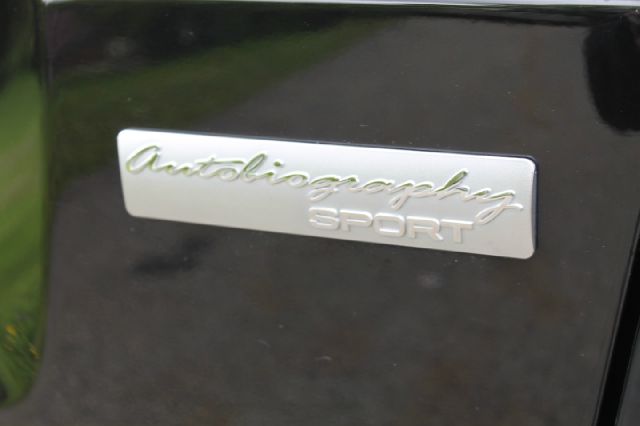 2013 Land Rover Range Rover Sport SLT W/ DVD 4x4