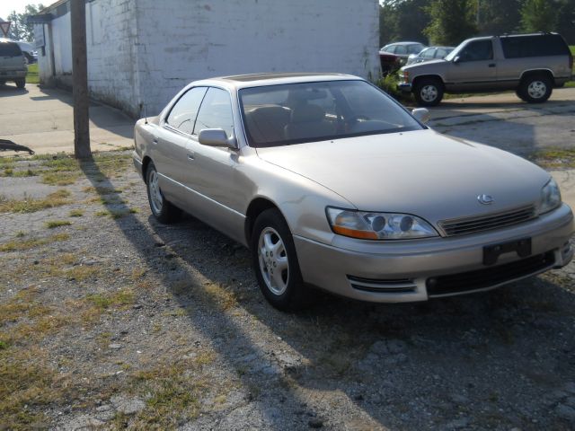 1992 Lexus ES 300 Base