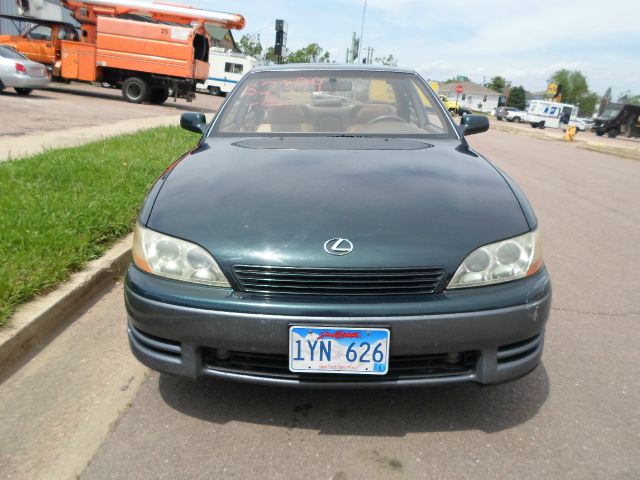 1992 Lexus ES 300 Base