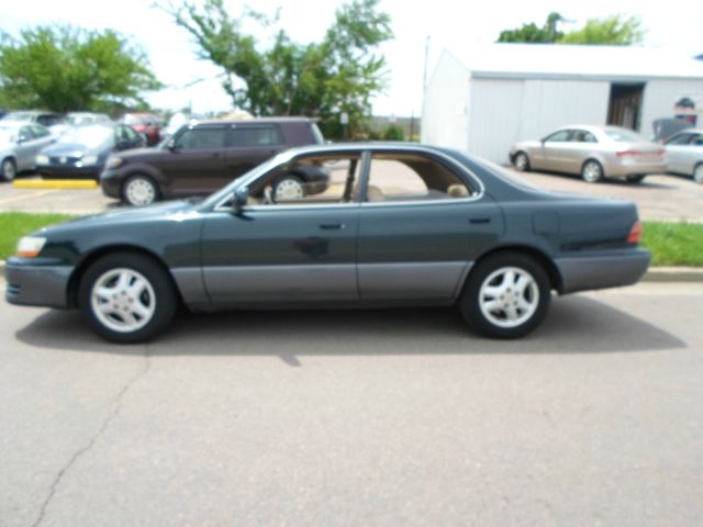 1992 Lexus ES 300 Base