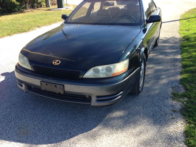 1993 Lexus ES 300 Base
