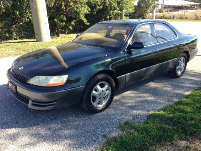 1993 Lexus ES 300 Base