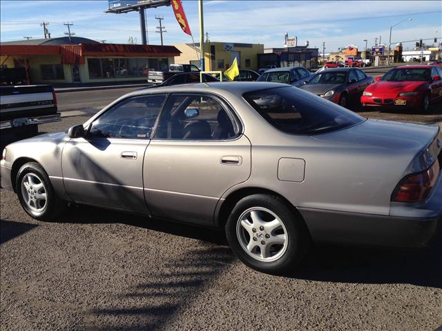 1993 Lexus ES 300 Base