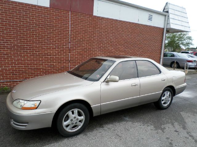 1993 Lexus ES 300 Base