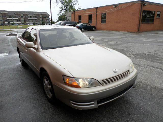 1993 Lexus ES 300 Base