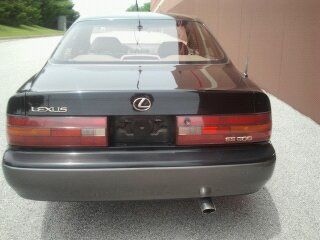 1994 Lexus ES 300 L.T. 4-w.d. 5.3L