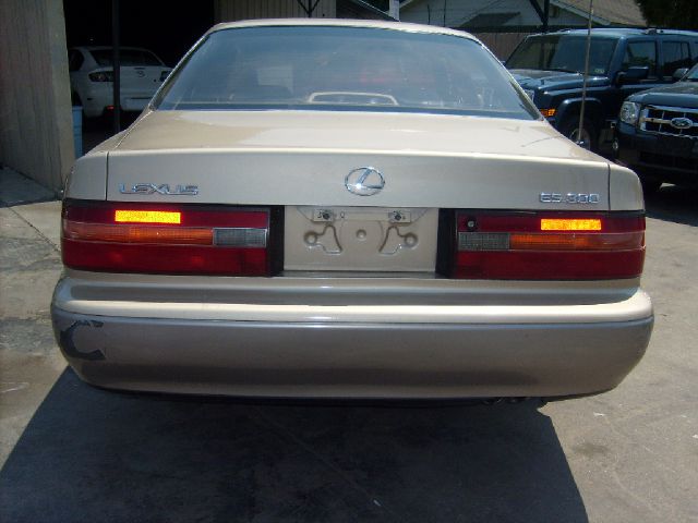 1995 Lexus ES 300 Base