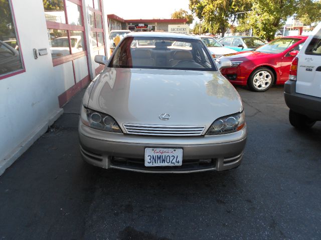 1995 Lexus ES 300 Base