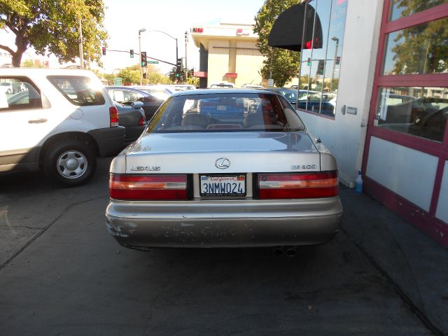 1995 Lexus ES 300 Base
