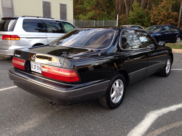 1995 Lexus ES 300 Base