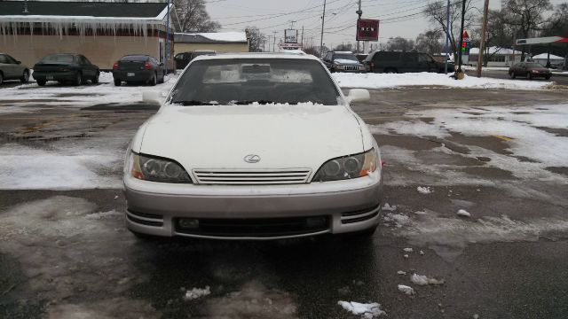 1995 Lexus ES 300 Base