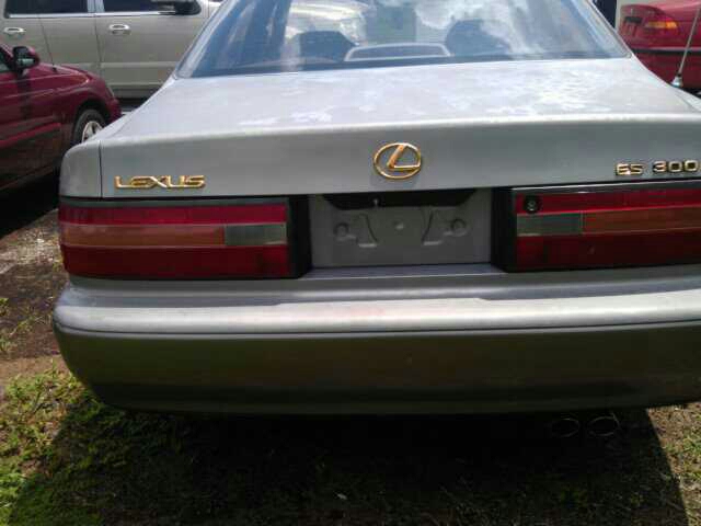 1995 Lexus ES 300 Base