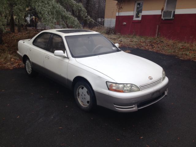 1996 Lexus ES 300 Base