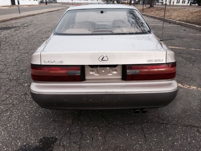 1996 Lexus ES 300 Base