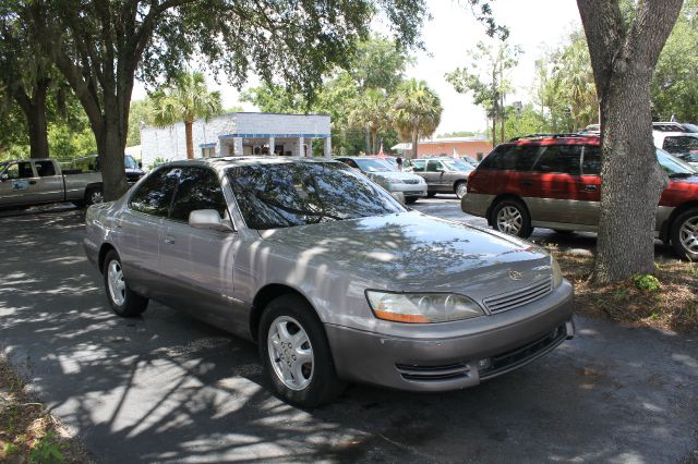 1996 Lexus ES 300 Base