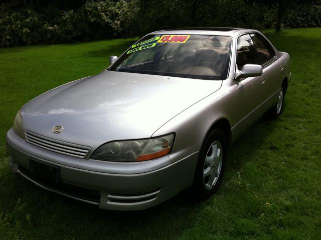 1996 Lexus ES 300 Base