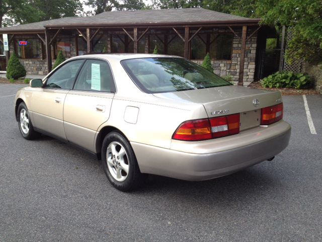 1997 Lexus ES 300 Base