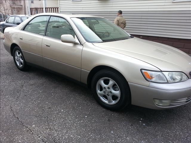 1997 Lexus ES 300 Unknown