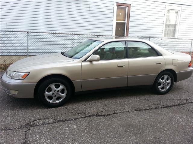 1997 Lexus ES 300 Unknown