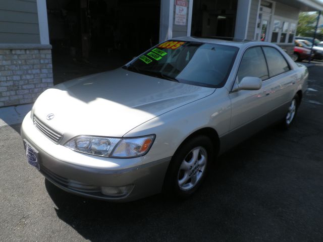 1997 Lexus ES 300 Base