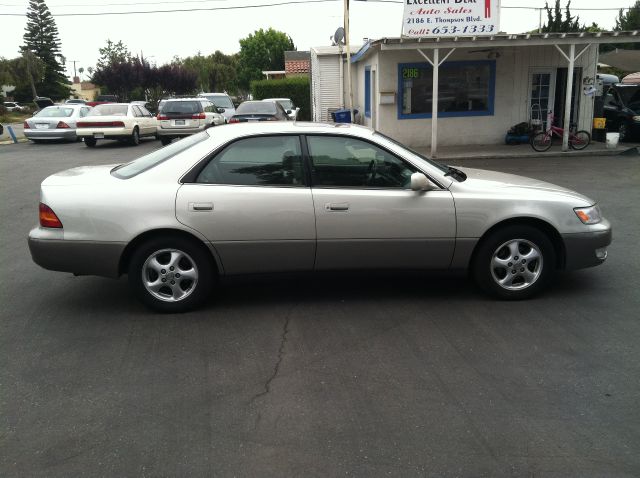 1997 Lexus ES 300 Base