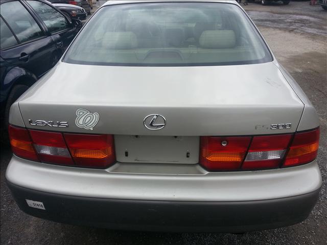 1997 Lexus ES 300 Unknown