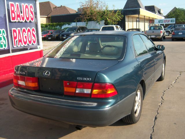 1997 Lexus ES 300 Base