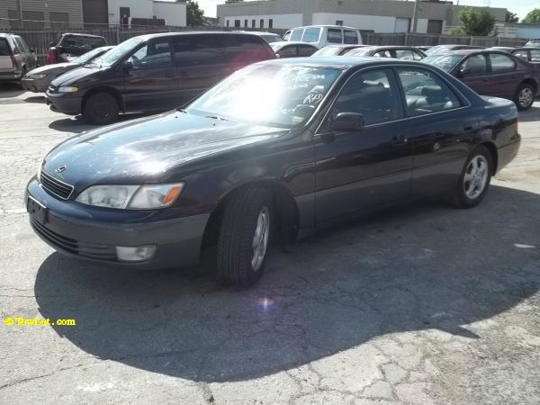 1997 Lexus ES 300 Base