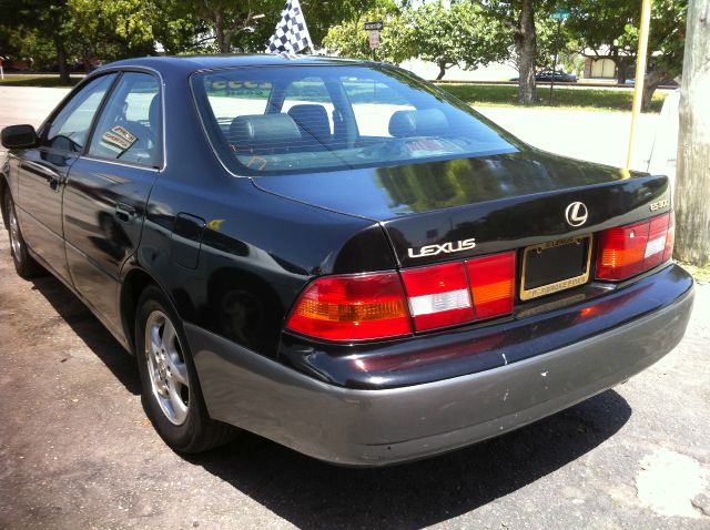 1997 Lexus ES 300 Base