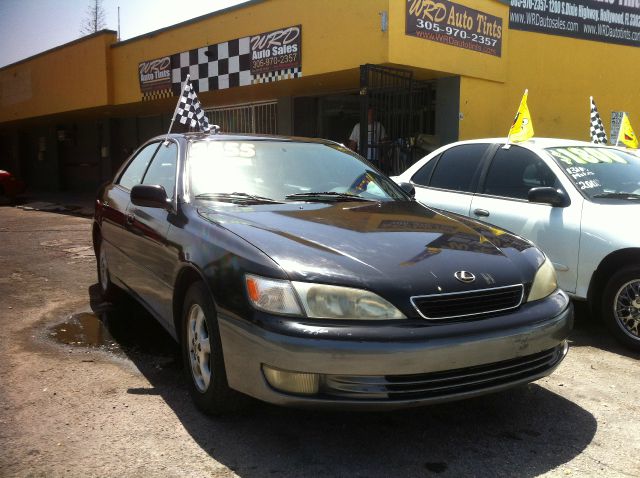 1997 Lexus ES 300 Base