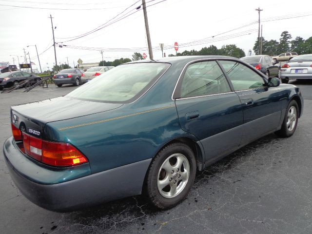 1997 Lexus ES 300 Base