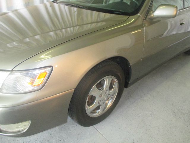 1997 Lexus ES 300 Base