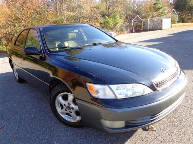 1998 Lexus ES 300 Lariat Superduty DRW