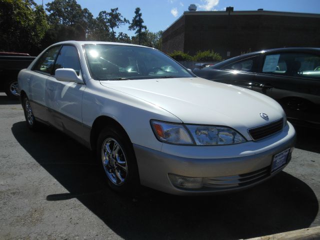 1998 Lexus ES 300 Base