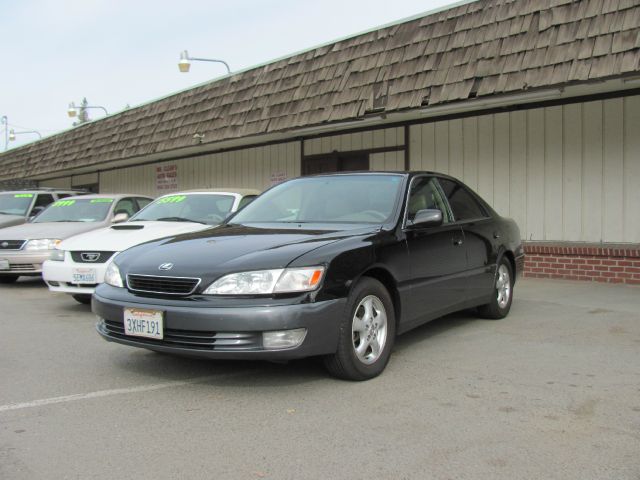 1998 Lexus ES 300 Base