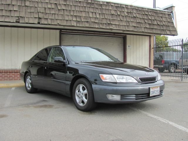 1998 Lexus ES 300 Base