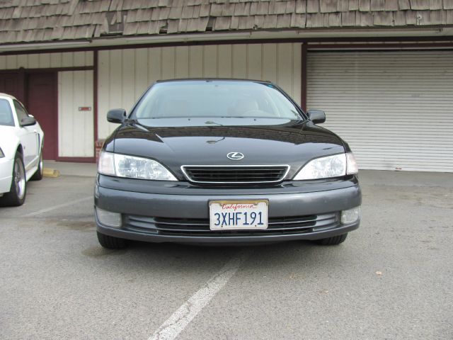 1998 Lexus ES 300 Base