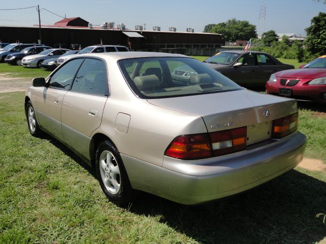 1998 Lexus ES 300 Base