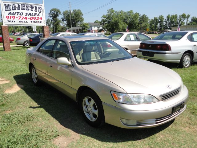 1998 Lexus ES 300 Base