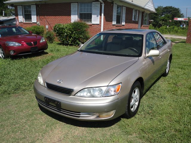 1998 Lexus ES 300 Base