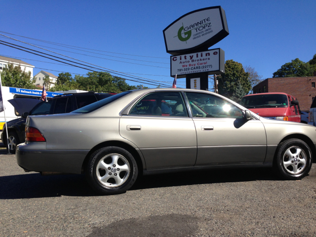 1998 Lexus ES 300 Base