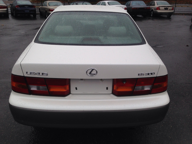 1998 Lexus ES 300 Base