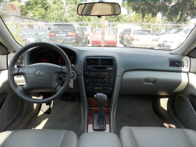 1998 Lexus ES 300 Base