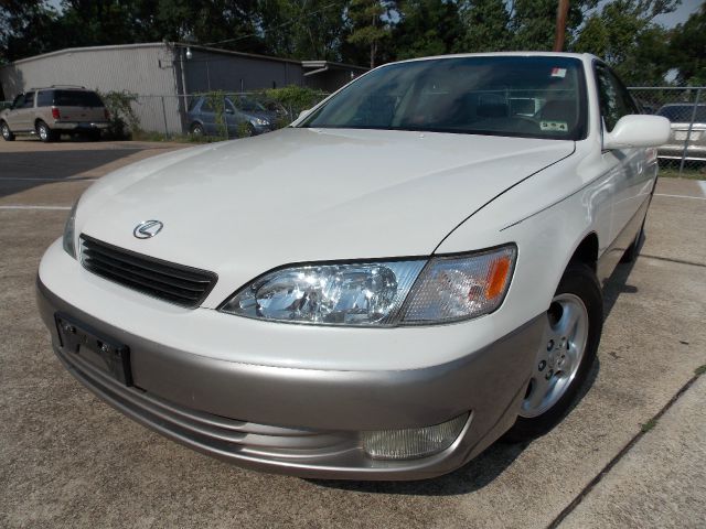 1998 Lexus ES 300 Base