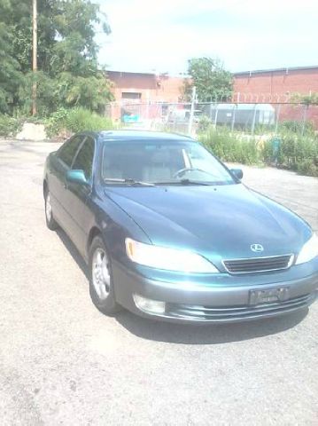 1998 Lexus ES 300 Base