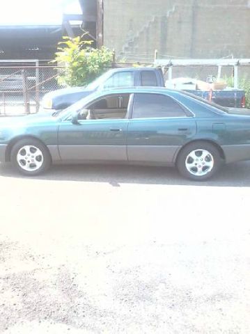1998 Lexus ES 300 Base