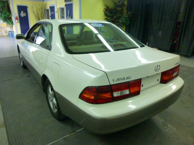 1999 Lexus ES 300 Coupe